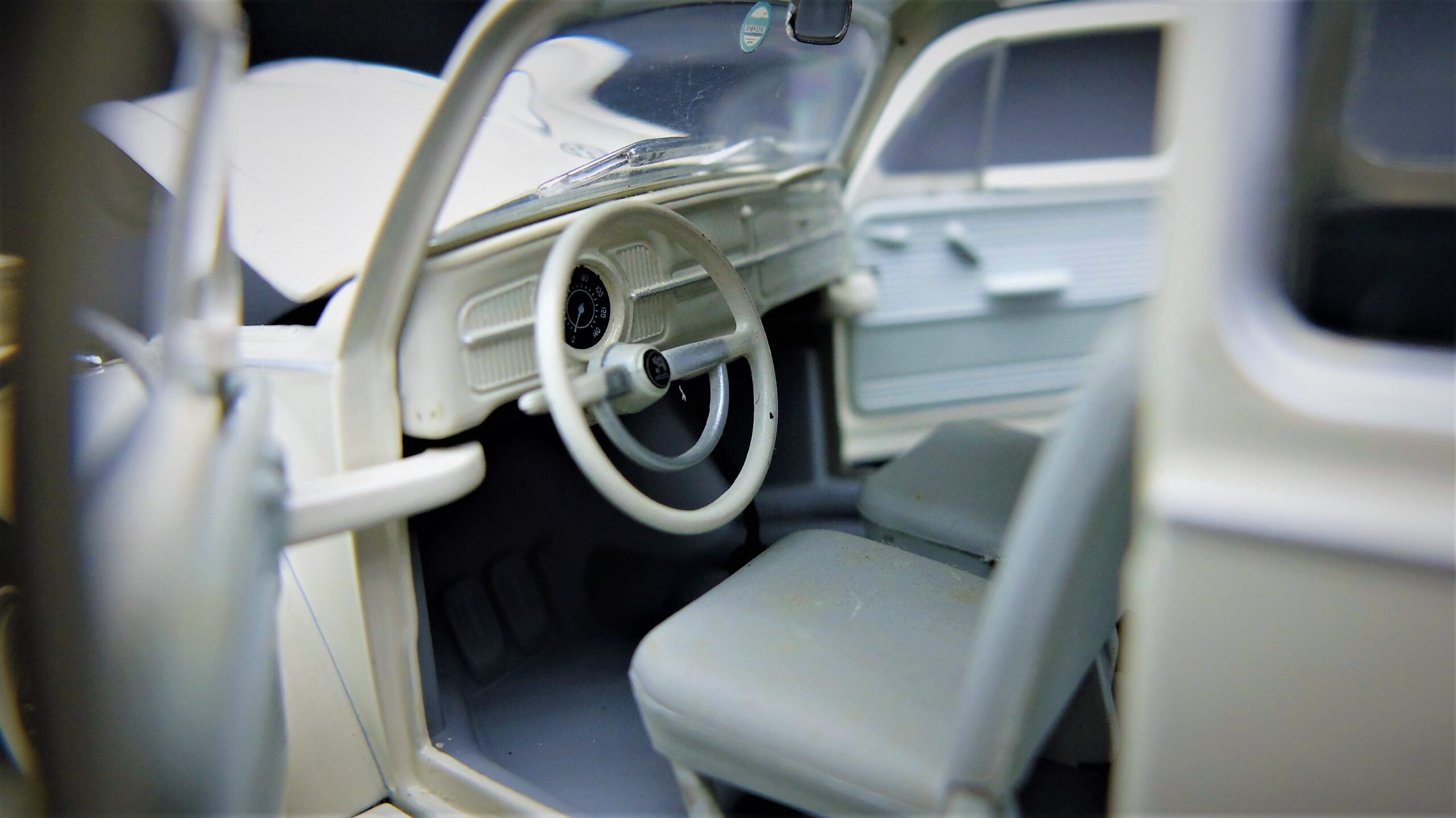 Modellino auto VW Maggiolino beetle kafer 1200 scala 1:24 diecast modellismo collezione statico epoca - immagine 5