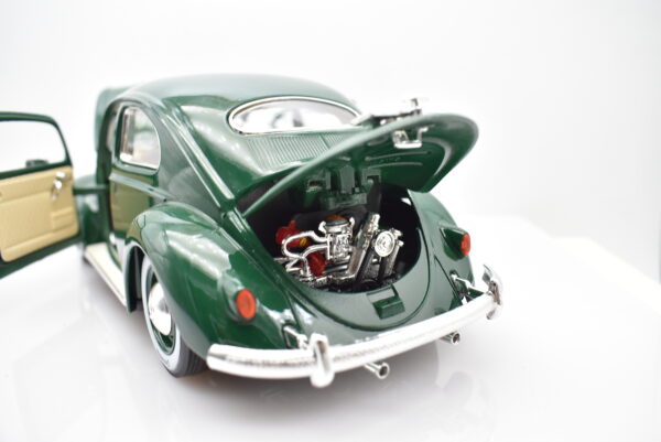 Modellino auto VOLKSWAGEN KAFER BEETLE scala 1:18 Burago diecast modellismo da collezione - immagine 6