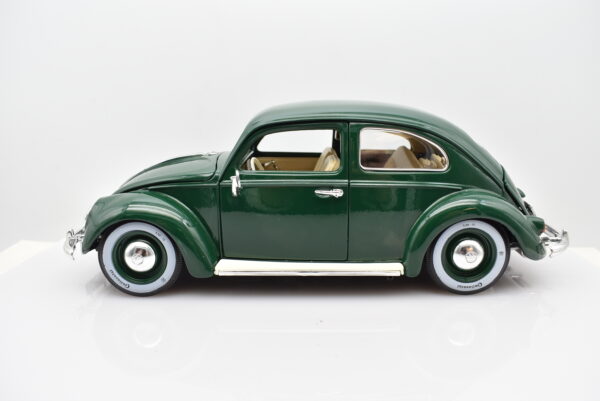 Modellino auto VOLKSWAGEN KAFER BEETLE scala 1:18 Burago diecast modellismo da collezione - immagine 9