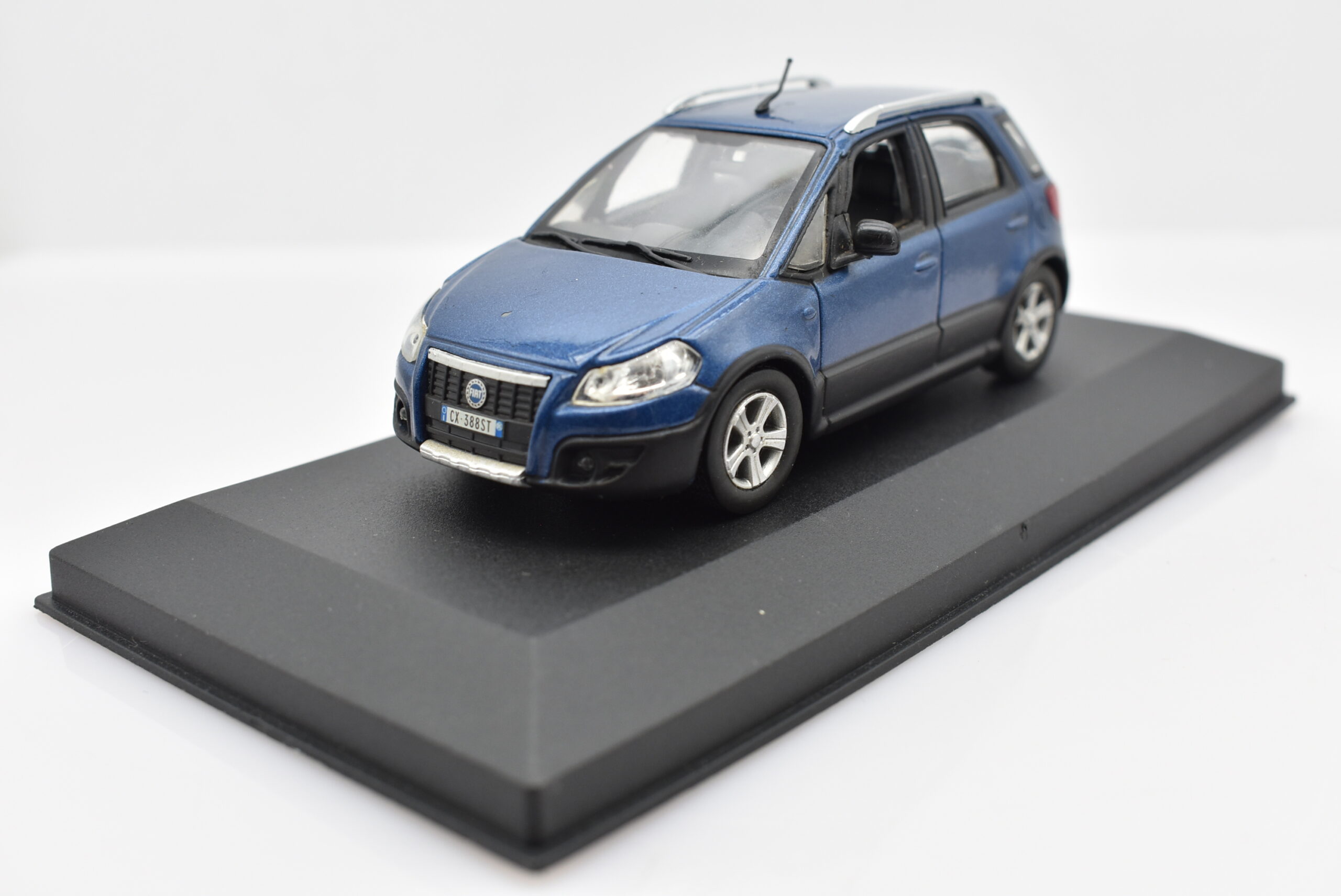 Modellini auto da collezione scala 1:43 FIAT SEDICI diecast modellismo statico - immagine 3