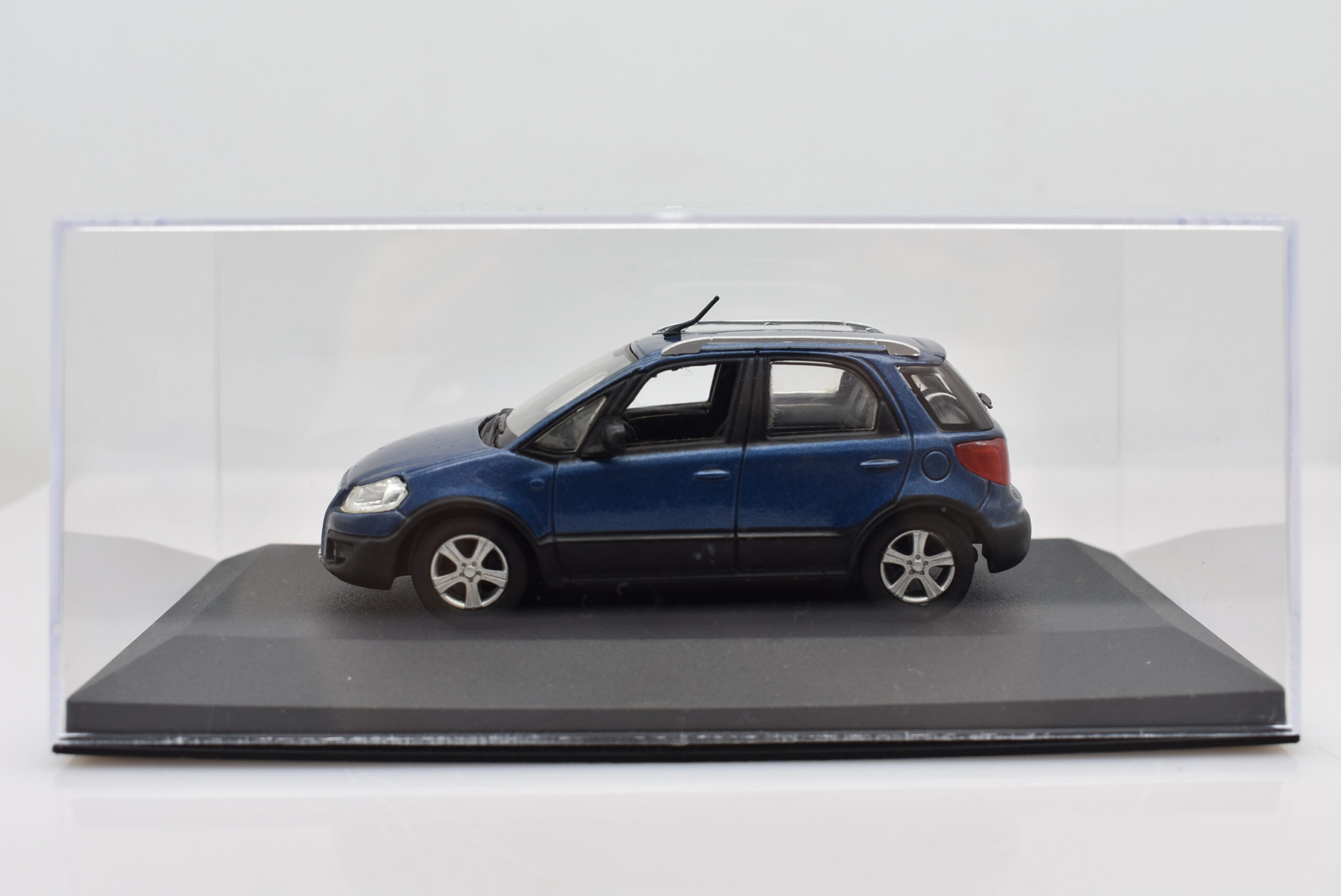 Modellini auto da collezione scala 1:43 FIAT SEDICI diecast modellismo statico - immagine 5
