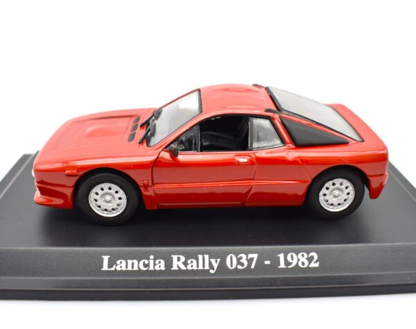 Modellini auto scala 1:43 LANCIA RALLY 037 diecast collezione