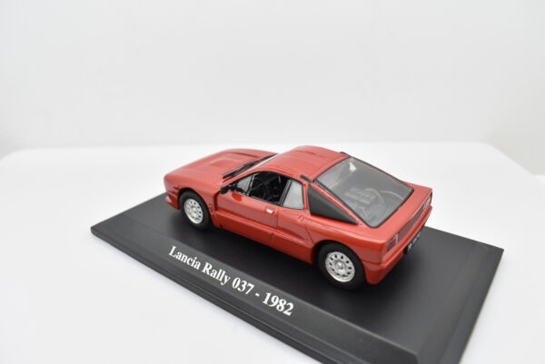Modellini auto scala 1:43 LANCIA RALLY 037 diecast collezione - immagine 4