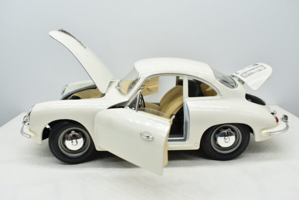 Modellino auto scala 1:18 PORSCHE 356 B Burago modellismo da collezione - immagine 3