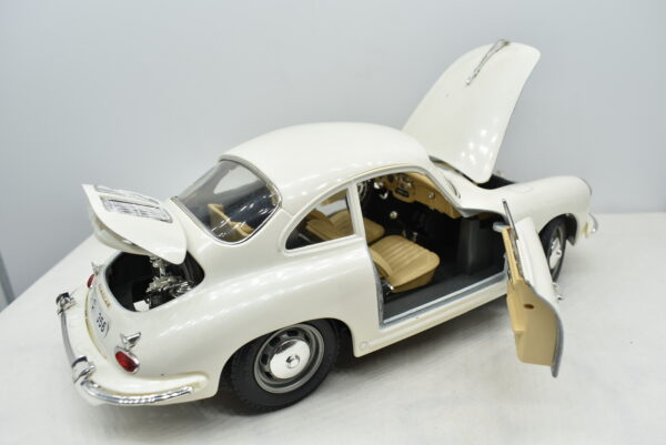 Modellino auto scala 1:18 PORSCHE 356 B Burago modellismo da collezione - immagine 7
