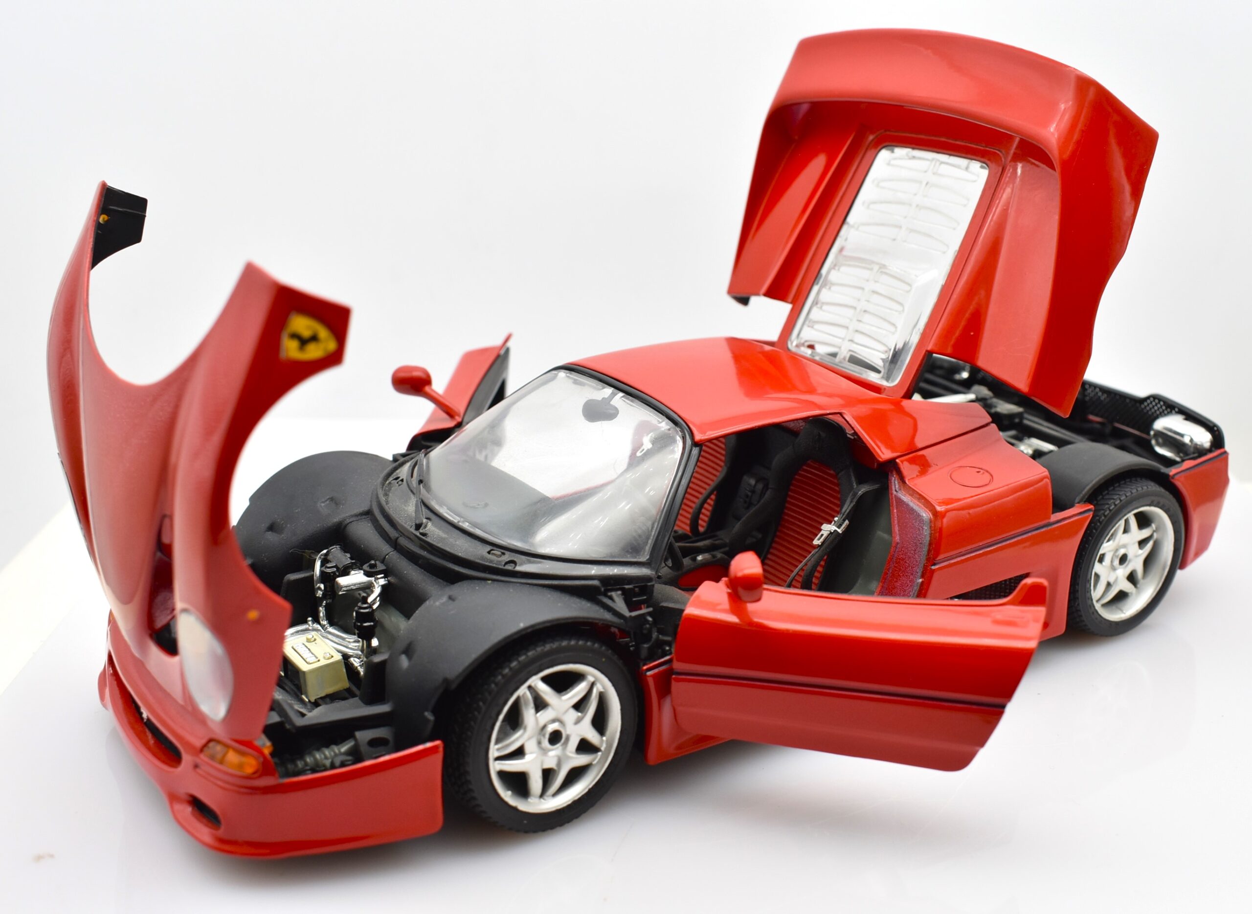 Modellino auto scala 1:18 FERRARI F50 Burago modellismo da collezione