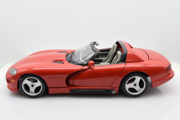 Modellino auto scala 1:18 VIPER DODGE RT 10 Burago modellismo da collezione - immagine 2