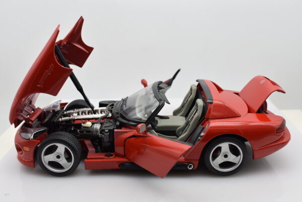 Modellino auto scala 1:18 VIPER DODGE RT 10 Burago modellismo da collezione - immagine 5