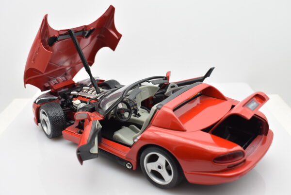Modellino auto scala 1:18 VIPER DODGE RT 10 Burago modellismo da collezione - immagine 7