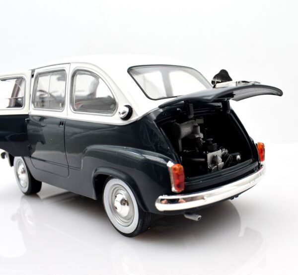 Modellino auto FIAT 600 MULTIPLA scala 1:24 diecast modellismo collezione statico epoca - immagine 7