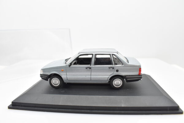 Modellino auto scala 1:43 Fiat Duna diecast modellismo collezione Norev - immagine 3
