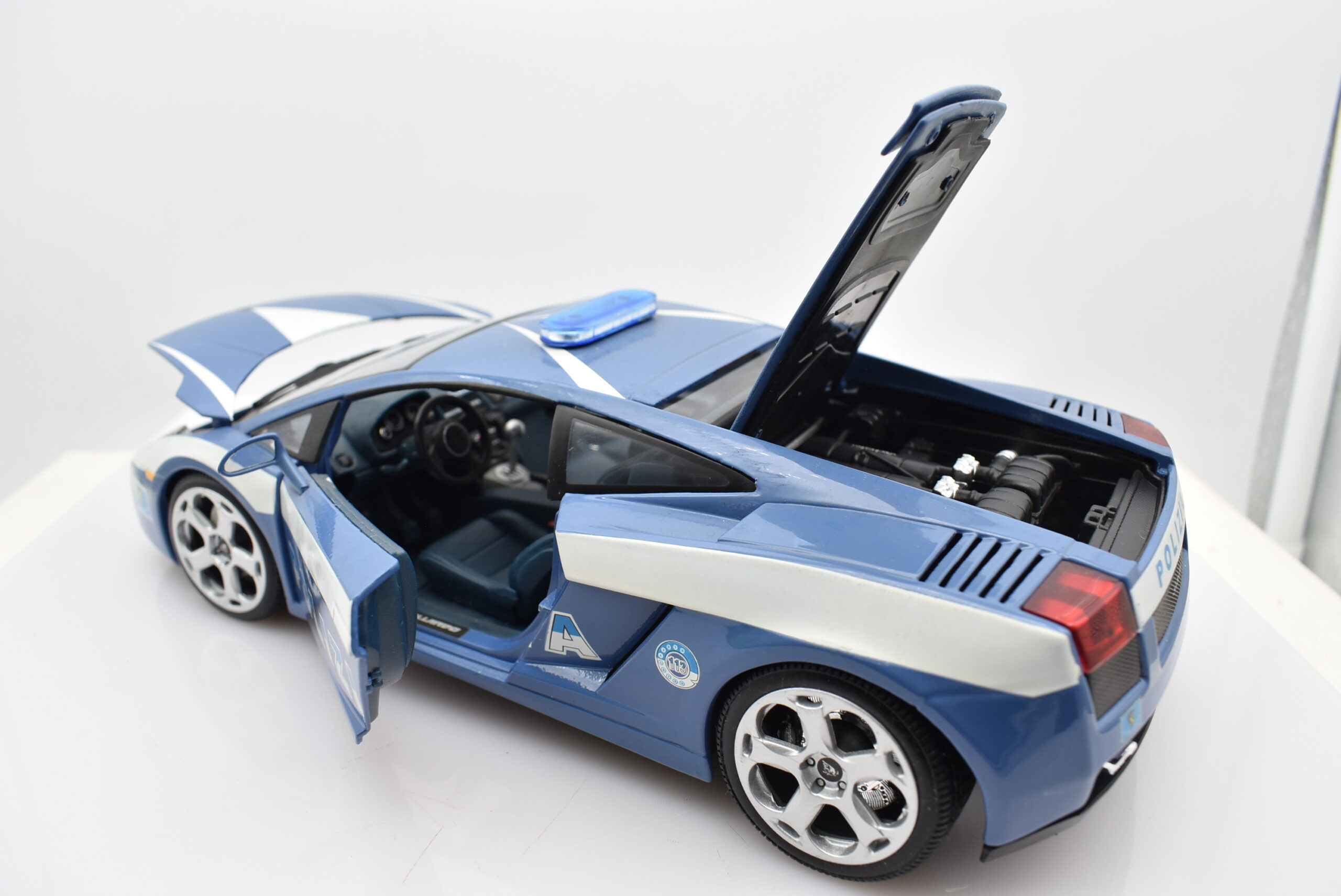 Modellino auto polizia scala 1:18 Lamborghini Gallardo modellismo da collezione - immagine 3