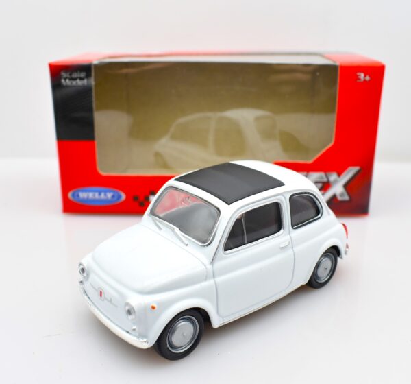 Modellino auto Nuova Fiat 500 burago modellismo statico da collezione