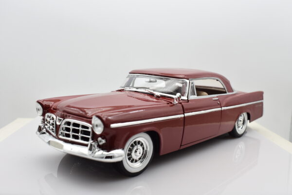 Modellino auto scala 1:18 Chrysler 300B Maisto diecast modellismo da collezione - immagine 8