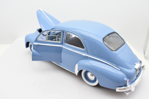 Modellino auto scala 1:18 Peugeot 203 Solido diecast modellismo da collezione - immagine 3