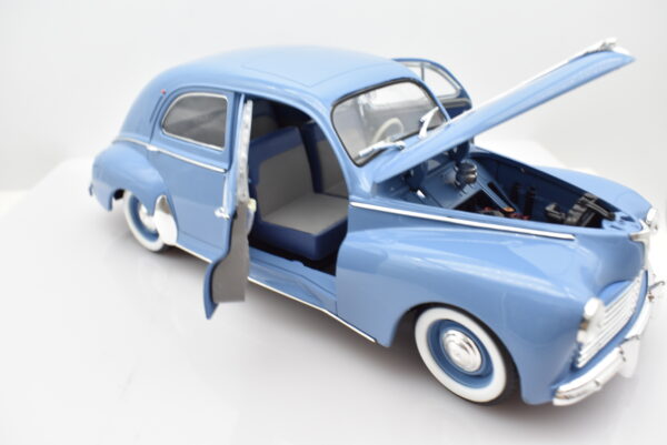 Modellino auto scala 1:18 Peugeot 203 Solido diecast modellismo da collezione - immagine 4