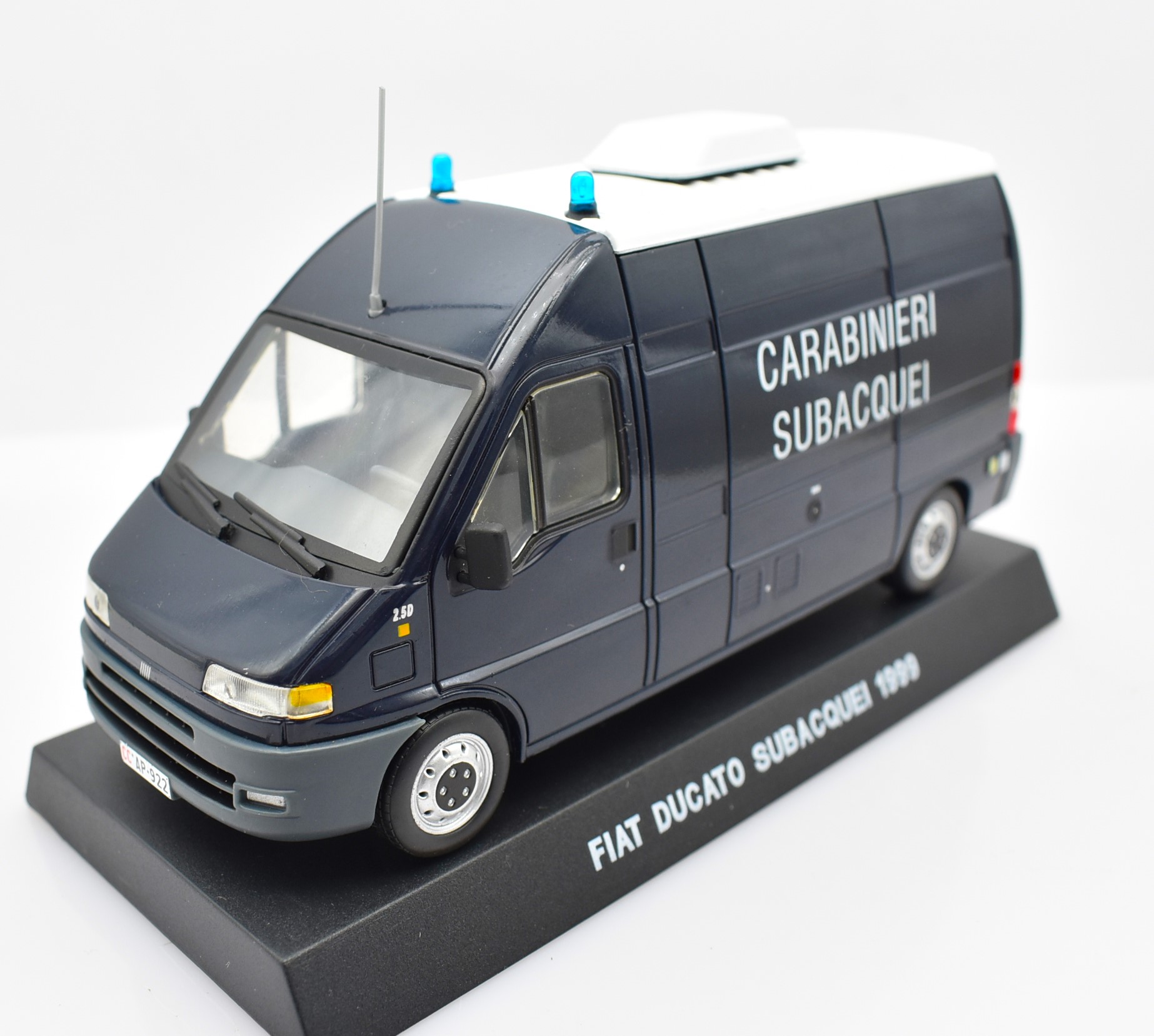 modellino auto carabinieri da collezione scala 1:43 Fiat Ducato Subacquei diecast da collezione