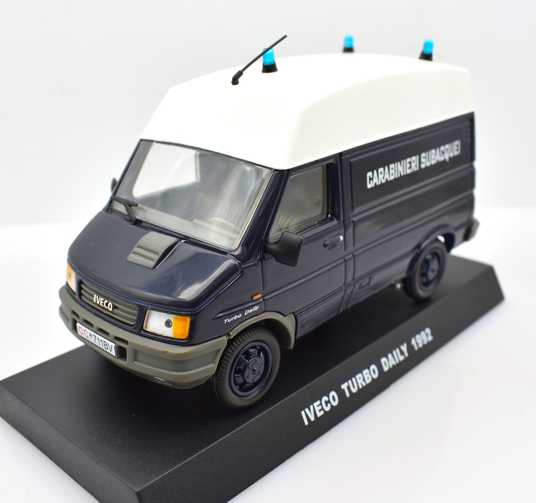 Bburago - Auto Bburago Carabinieri - Modellino Realistico Auto In Scala - 4
