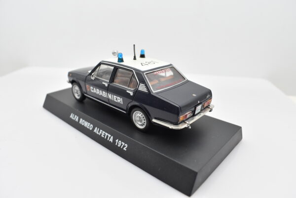 Modellini auto carabinieri da collezione scala 1:43 Alfa Romeo Alfetta diecast modellismo da collezione - immagine 4
