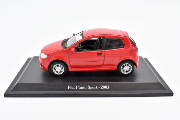 modellino auto scala 1:43 FIAT PUNTO SPORTING diecast collezione da edicola - immagine 3