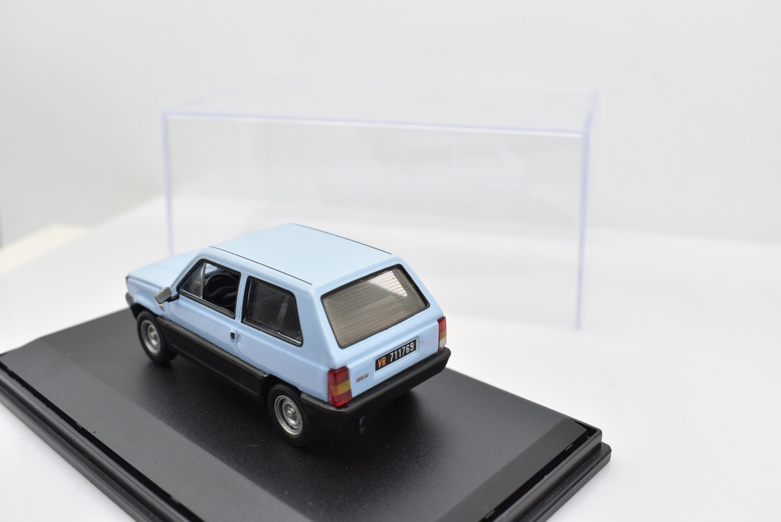 Modellino auto scala 1:43 Fiat Panda diecast modellismo statico - immagine 4