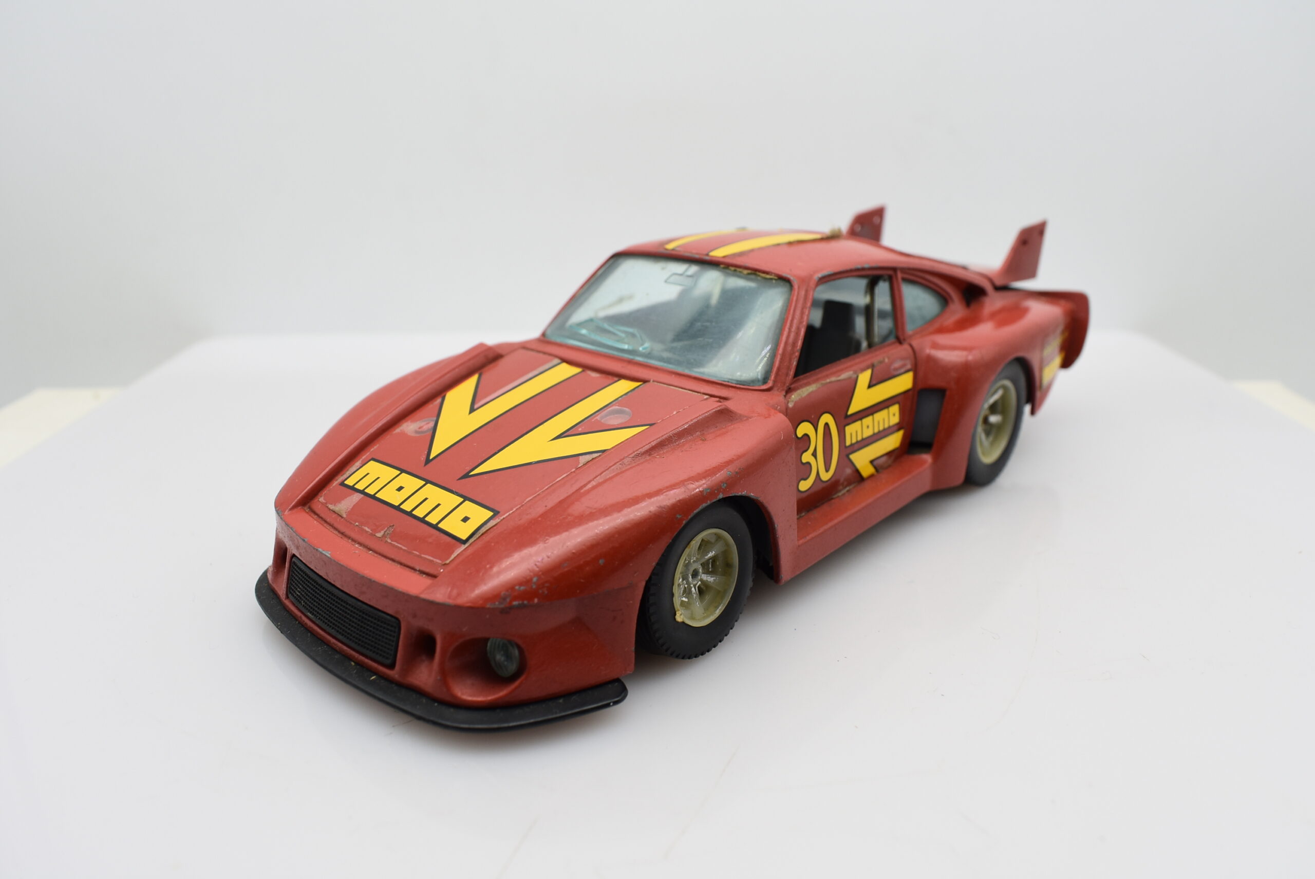 Modellino rally scala 1:24 Porsche 935 TT Burago diecast modellismo da collezione - immagine 7