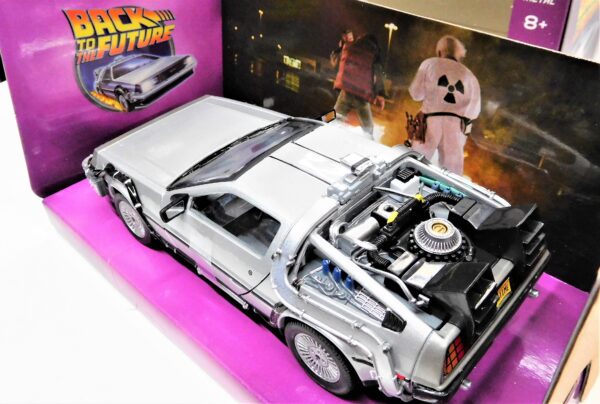 Modellino auto film Ritorno al futuro 1 De Lorean scala 1:24 modellismo da collezione - immagine 6