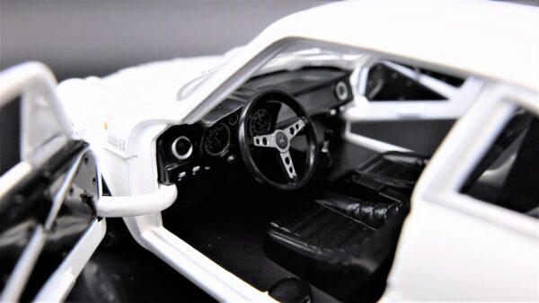 Modellino auto scala 1:24 Alpine Renault A110 1600 S modellismo statico da collezione - immagine 5
