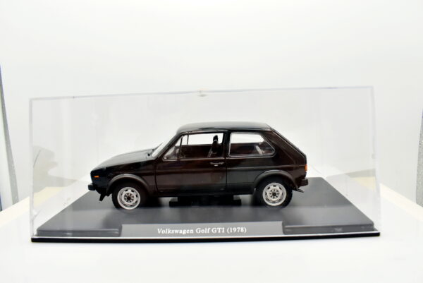Modellino auto scala 1:24 VOLKSWAGEN VW GOLF GTI modellismo da collezione diecast - immagine 4