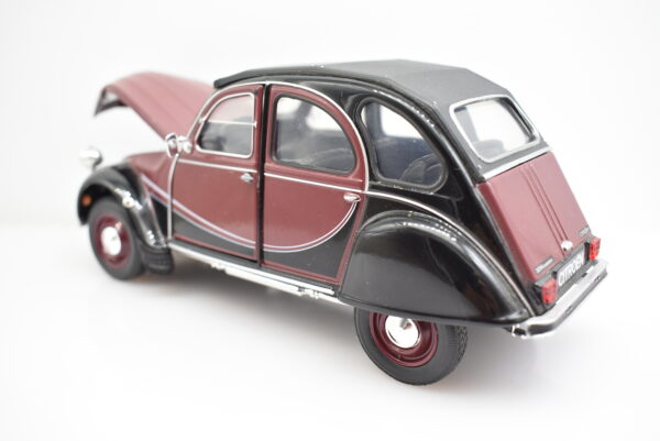 Modellino auto scala 1:24 Citroen 2 CV Welly diecast modellismo da collezione - immagine 4