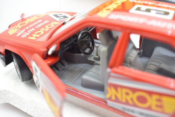 Modellino auto rally scala 1:24 Mercedes Benz 190E Burago diecast modellismo da collezione - immagine 5