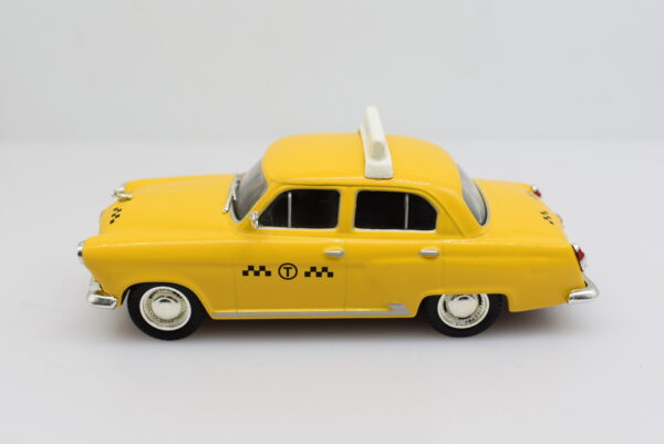 Modellino auto taxi scala 1:43 Volga M21 diecast modellismo da collezione - immagine 2