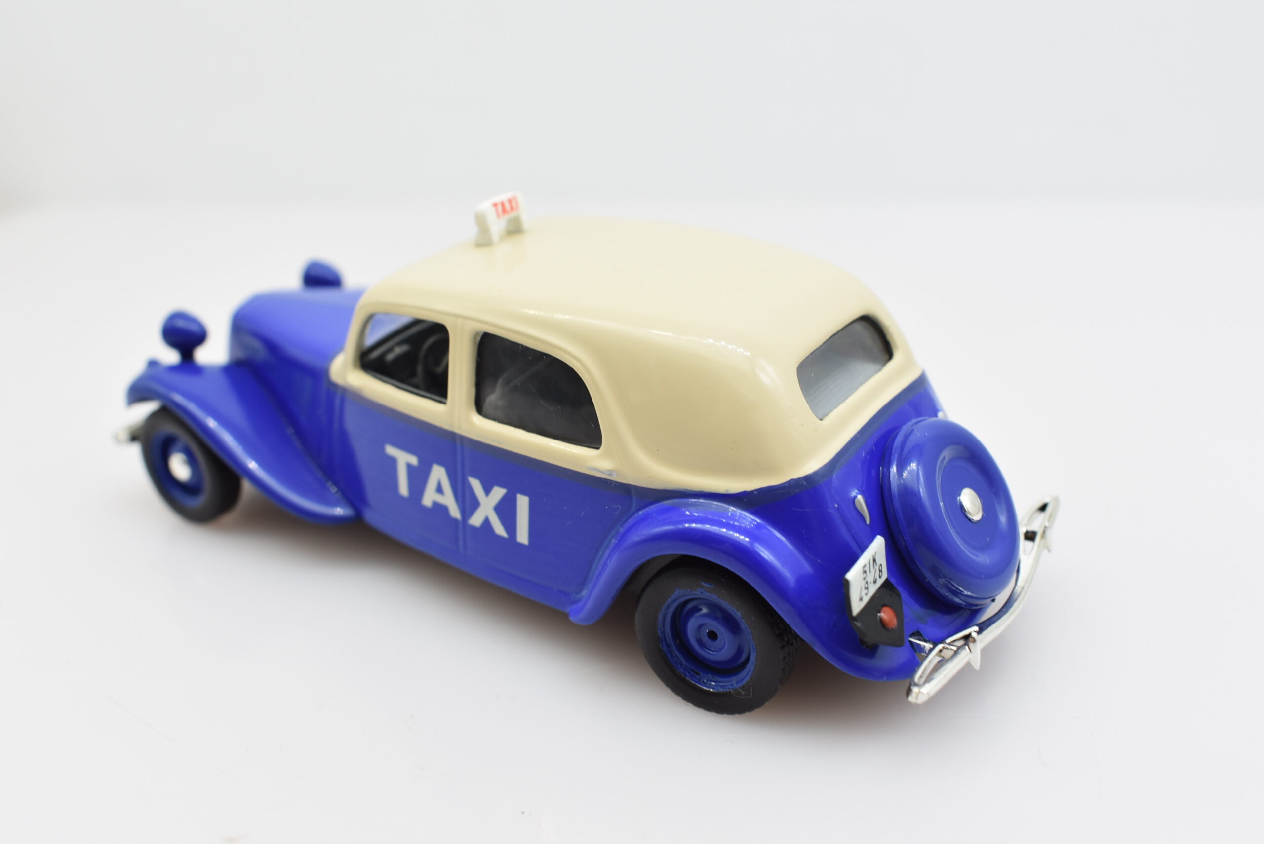 Modellino auto taxi scala 1:43 Citroen 11 diecast modellismo da collezione - immagine 4
