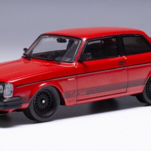 Modellino auto scala 1:43 Ixo VOLVO 242 CUSTOM 1980 RED diecast modellismo statico