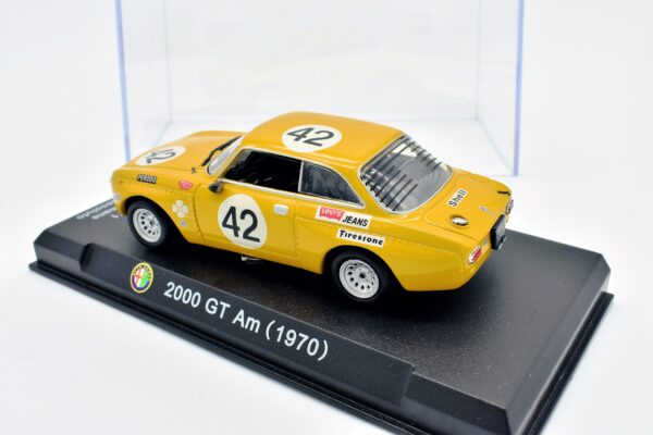 Modellino auto scala 1:43 Alfa Romeo 2000 GT Am diecast modellismo da collezione - immagine 3