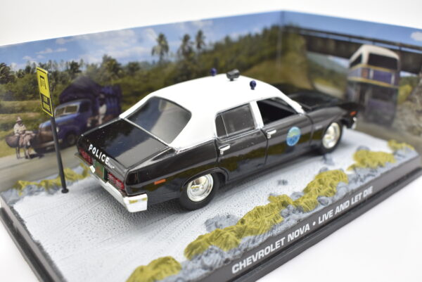 Modellini auto dei film 007 James Bond scala 1:43 CHEVROLET NOVA collezione - immagine 5