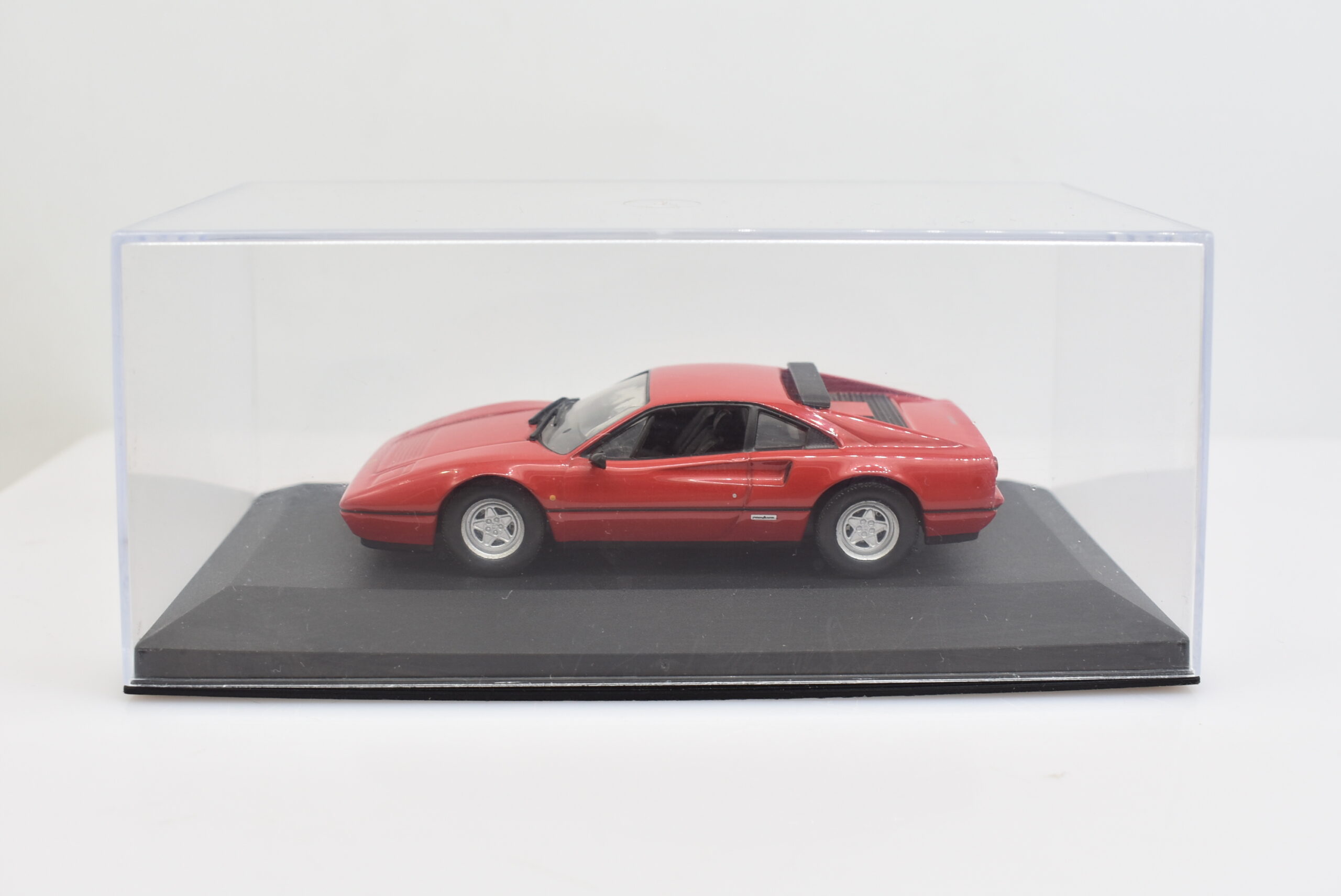 Modellino auto scala 1:43 Ferrari 328 GTB IXO diecast modellismo da collezione - immagine 5