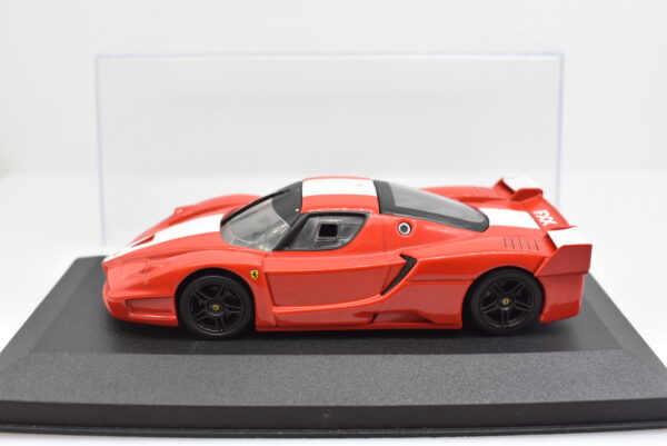 Modellino auto scala 1:43 Ferrari FXX IXO diecast modellismo da collezione - immagine 2