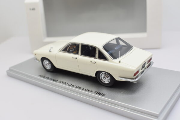 Modellino auto scala 1:43 Alfa Romeo 2600 Osi De Luxe Kess modellismo da collezione - immagine 5