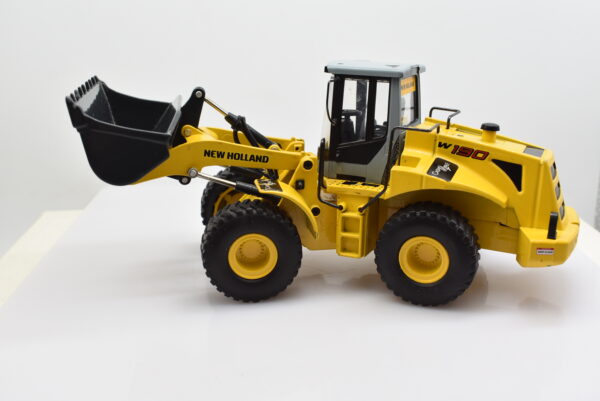 Modellino Ruspa Diecast New Holland W190 ROS Casino Royale scala 1:32 - immagine 5