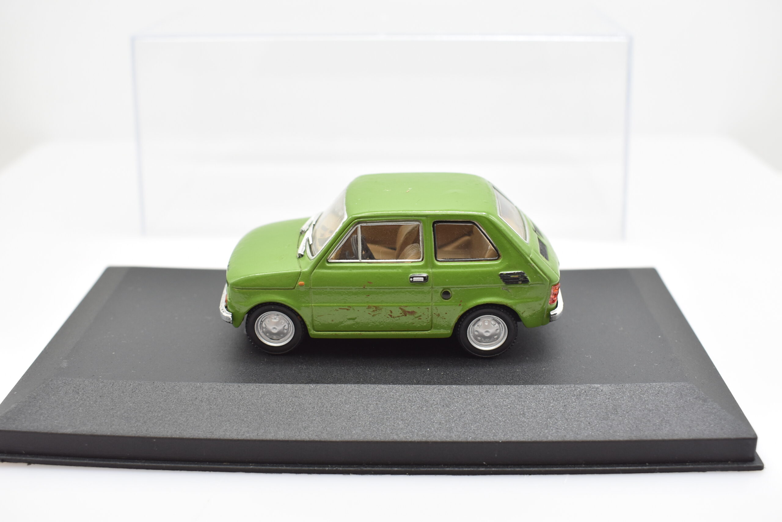 Modellino auto scala 1:43 Fiat 126 Starline diecast modellismo da collezione - immagine 2
