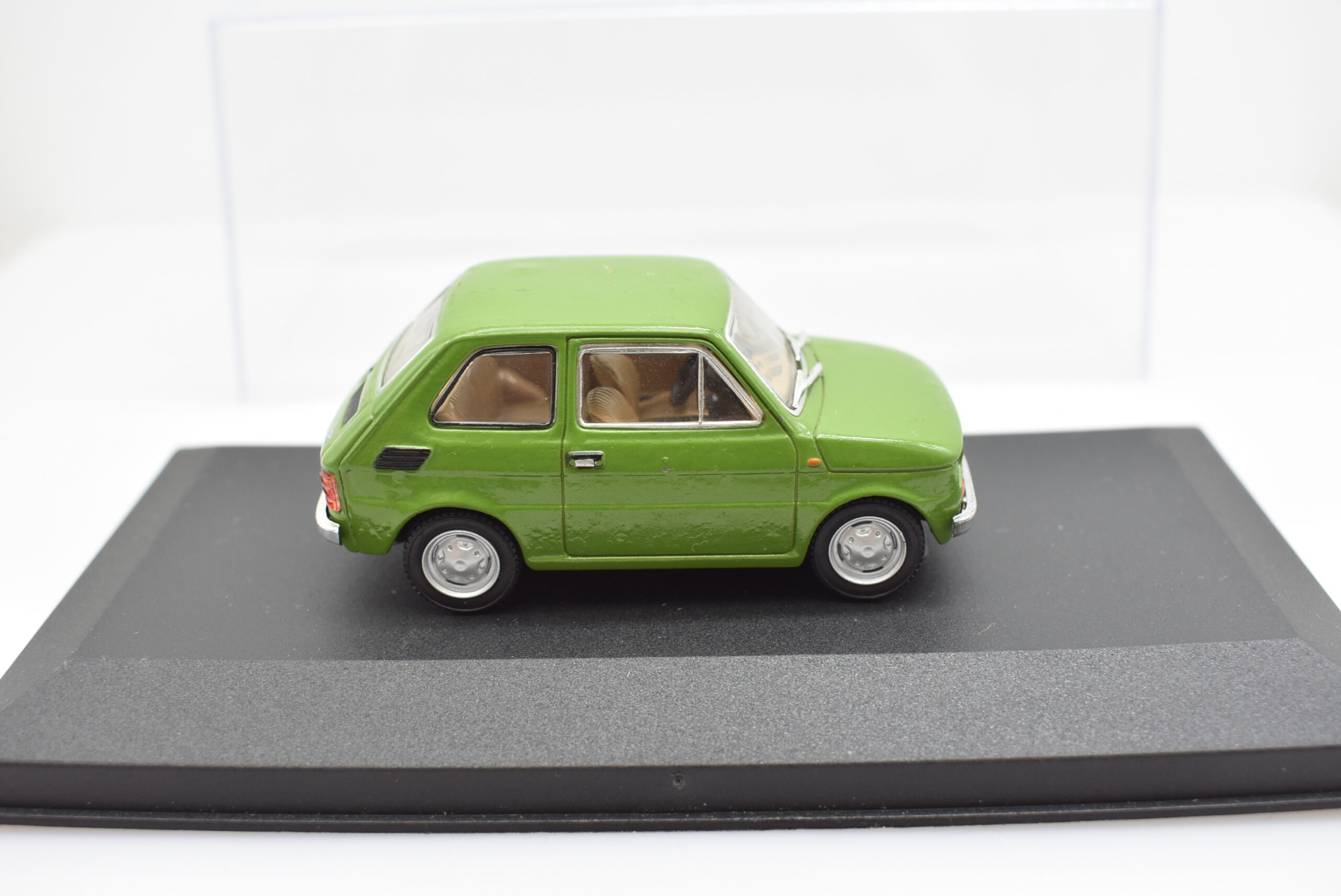 Modellino auto scala 1:43 Fiat 126 Starline diecast modellismo da collezione - immagine 5