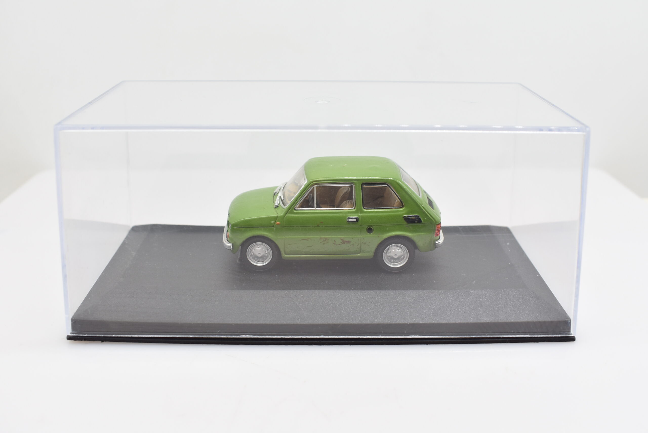 Modellino auto scala 1:43 Fiat 126 Starline diecast modellismo da collezione - immagine 6