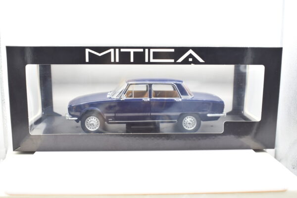 Modellino auto polizia scala 1:18 Alfa Romeo 2000 POLIZIA diecast modellismo - immagine 2