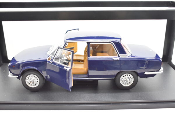 Modellino auto polizia scala 1:18 Alfa Romeo 2000 POLIZIA diecast modellismo - immagine 3