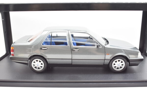 Modellino auto scala 1:18 Lancia Thema Turbo i.e. Mitica diecast modellismo da collezione - immagine 7