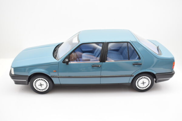 Modellino auto scala 1:18 Fiat Croma Turbo Laudoracing modellismo da collezione - immagine 4