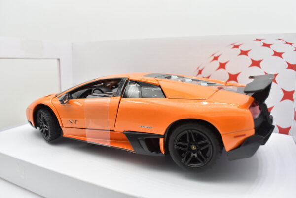 Modellino auto scala 1:24 Lamborghini Murcielago LP 670 4 SV diecast modellismo da collezione - immagine 4