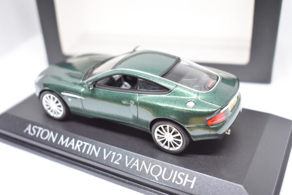 Modellino auto scala 1:43 Aston Martin V12 Vanquish Norev diecast modellismo da collezione - immagine 4