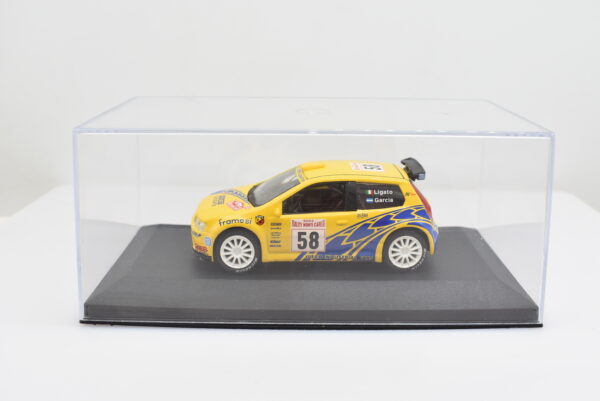 Modellino auto rally scala 1:43 Fiat Punto S 1600 diecast modellismo da collezione - immagine 6